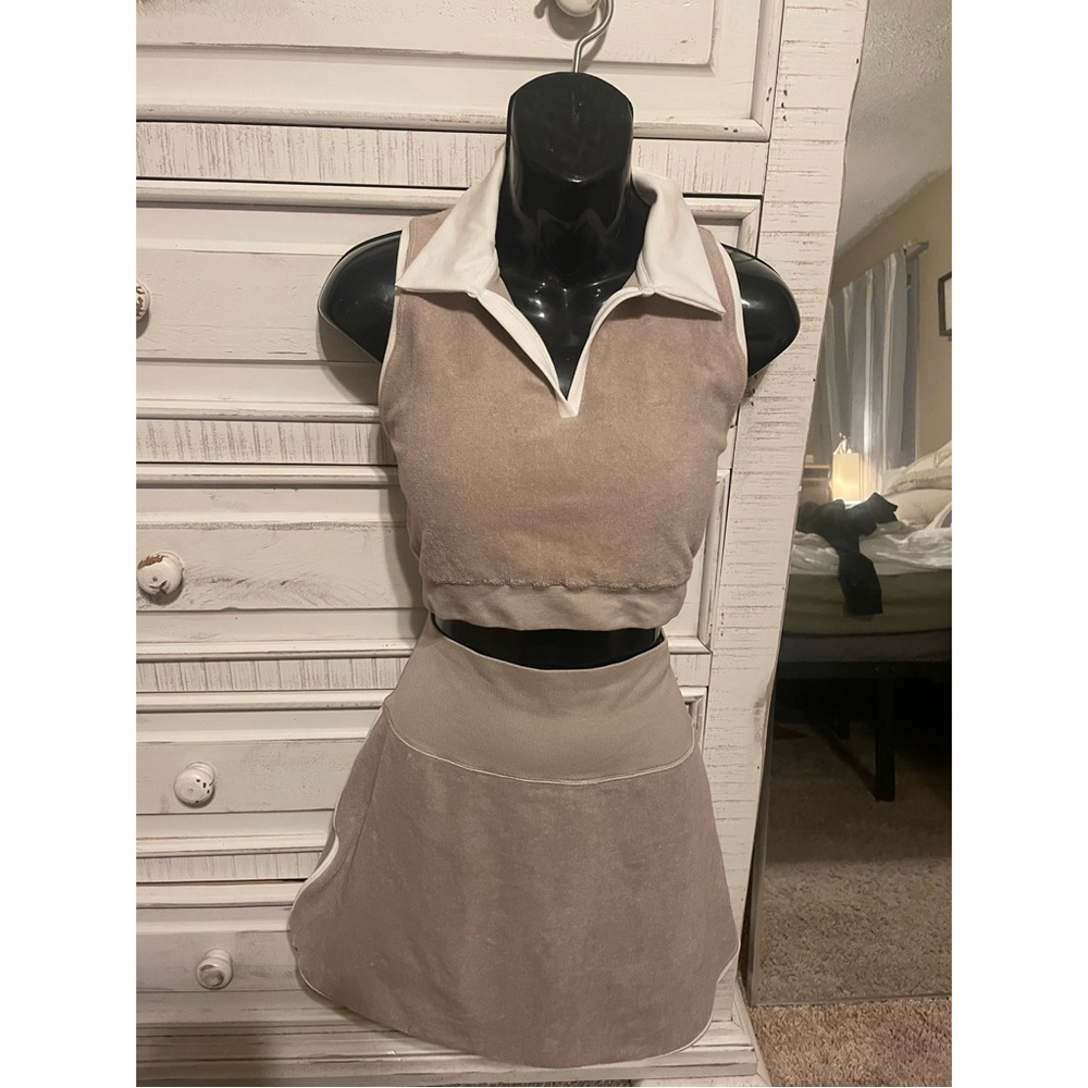 2-piece crop top and skirt - Offline Arie